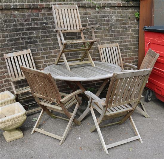 Modern teak garden table & 6 matching chairs